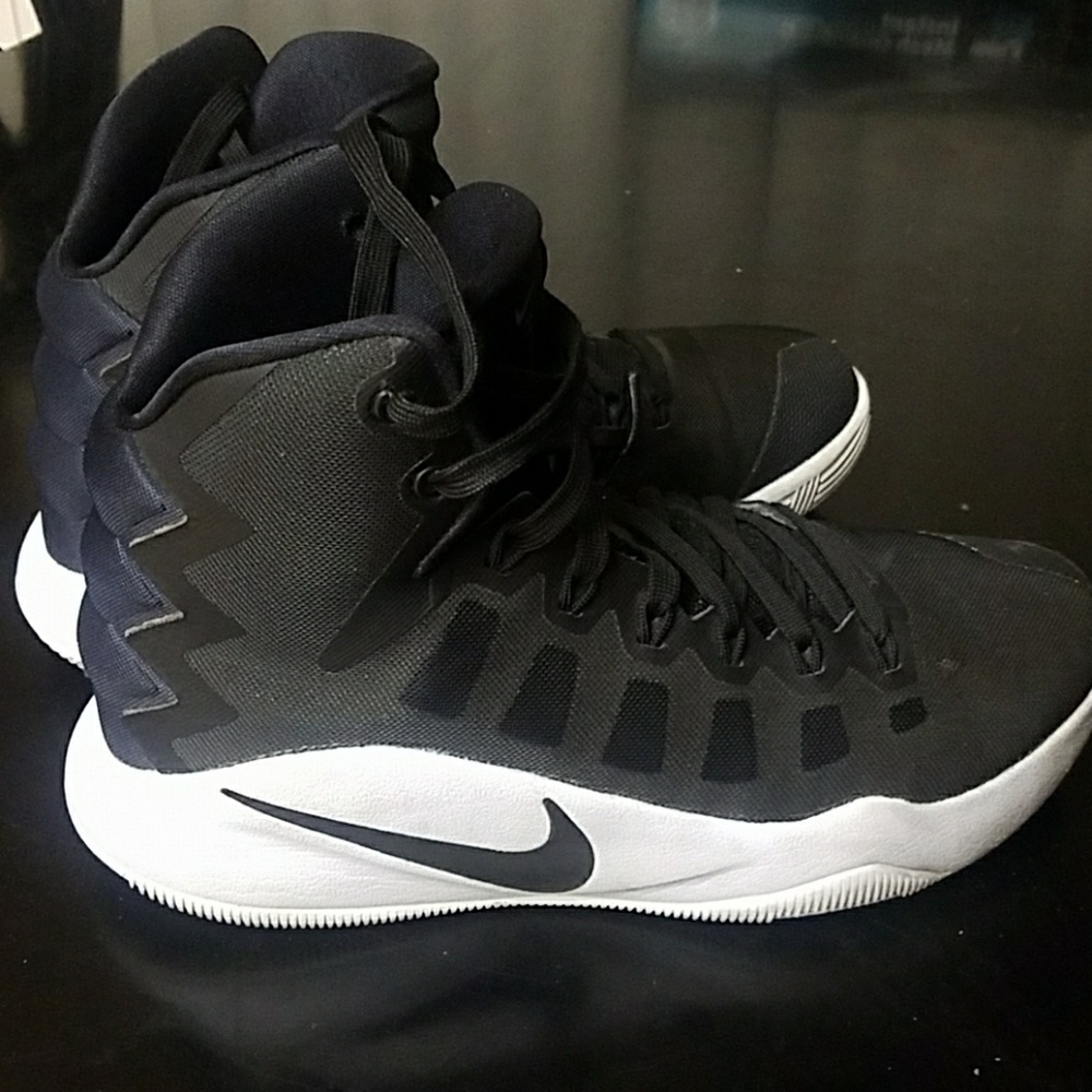 Nike BBall shoes only used indoors during a game